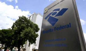 Receita Federal divulga primeira lista de devedores contumazes e amplia fiscalização contra inadimplência bilionária