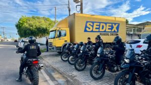 Distribuição das urnas em Boa Vista marca etapa final de preparação para a eleição suplementar de Roraima, que acontece neste domingo (21)