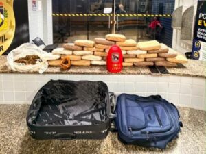 Suspeitos envolvidos com tráfico de drogas são presos com 30 tabletes de skunk escondidos em hotel no Pintolândia