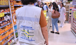 Como a vigilância sanitária acompanha as 24 horas do seu dia