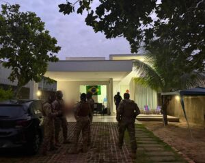 Quarteto é preso por envolvimento em roubos que somam mais de R$ 23 milhões; policial civil de RR está entre os investigados