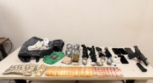Operação da Ficco-RR prende quatro homens com cocaína e skunk na capital