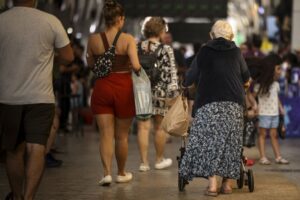 Com envelhecimento da população, eleitorado jovem recua 22% em 16 anos