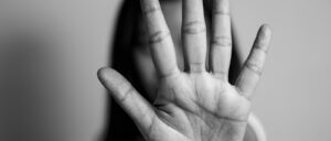 Medidas protetivas: o que são e como solicitar em casos de violência doméstica e familiar