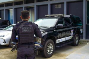 Policial penal é detida durante briga generalizada no Centenário