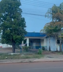 Moradores denunciam abandono do antigo prédio do Núcleo de Reabilitação Física no bairro Nova Canaã
