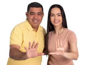 Nas redes sociais: Shéridan ‘abandona’ Sampaio e concentra campanha no marido