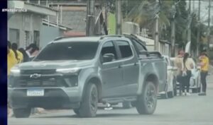 Denúncia aponta uso de veículos da Segurança Pública na campanha de Sampaio; confira os vídeos
