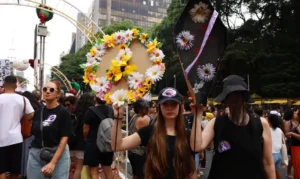 Órfãos de vítimas de feminicídio recebem pensão especial