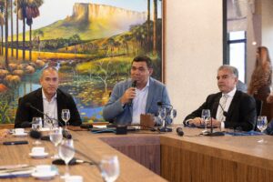 TCE-RR reúne equipes dos governos atual e eleito para avançar na transição em Roraima