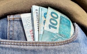 Receita paga nesta sexta-feira lote da malha fina do Imposto de Renda