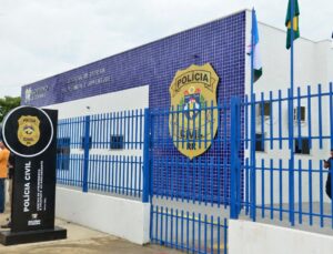Dois adolescentes são apreendidos suspeitos de roubar jovem de 16 anos no bairro Caranã