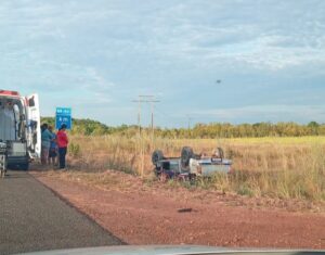 Homem fica ferido após colisão entre caminhonete e caçamba na BR-401