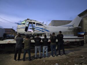 Quatro pessoas são presas e aeronave é apreendida durante investigação de homicídio em Roraima
