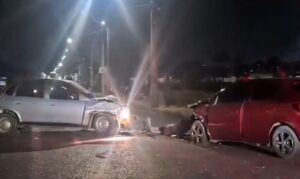 Crianças ficam feridas após acidente entre dois carros em Boa Vista; motorista foi detido com sinais de embriaguez