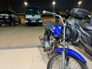 Jovem é preso após empinar moto com número de chassi adulterado em Boa Vista