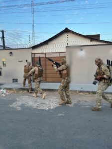 Polícia Civil cumpre dois mandados em operação que investiga influenciadores por divulgação de jogos de ‘tigrinho’