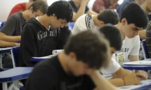Aplicativo de simulados do Enem terá mais questões na reta final